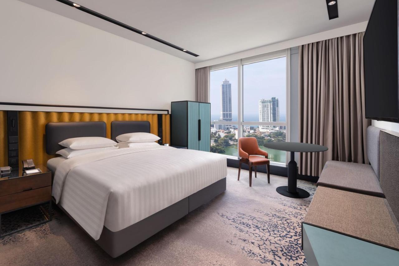 Courtyard By Marriott Colombo Hotel Buitenkant foto