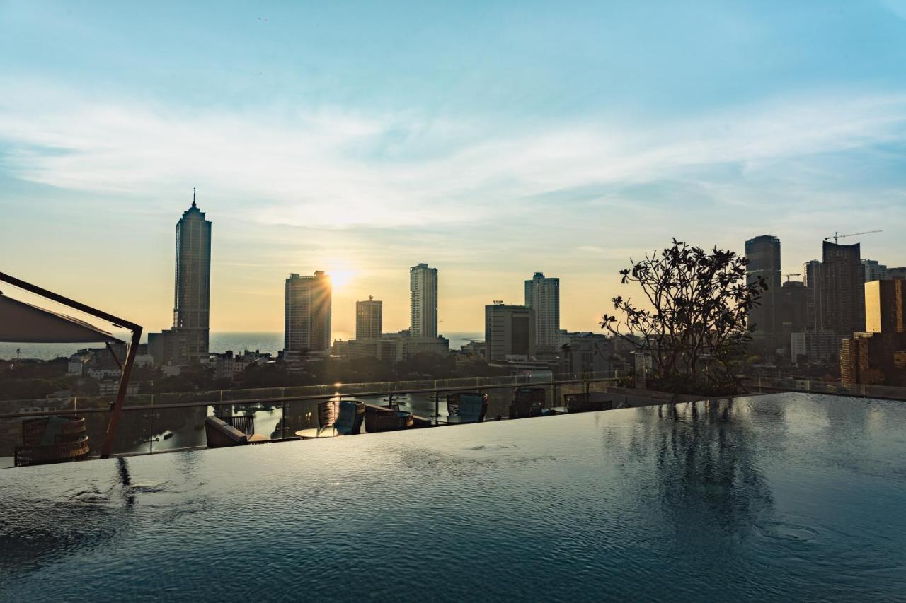 Courtyard By Marriott Colombo Hotel Buitenkant foto